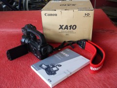 Canon XA10 Kit
